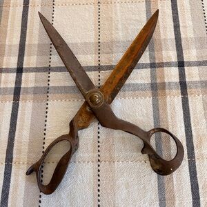 Antique J Wiss & Sons Tailor Seamstress Scissors Shears 1900s Unrestored Steel